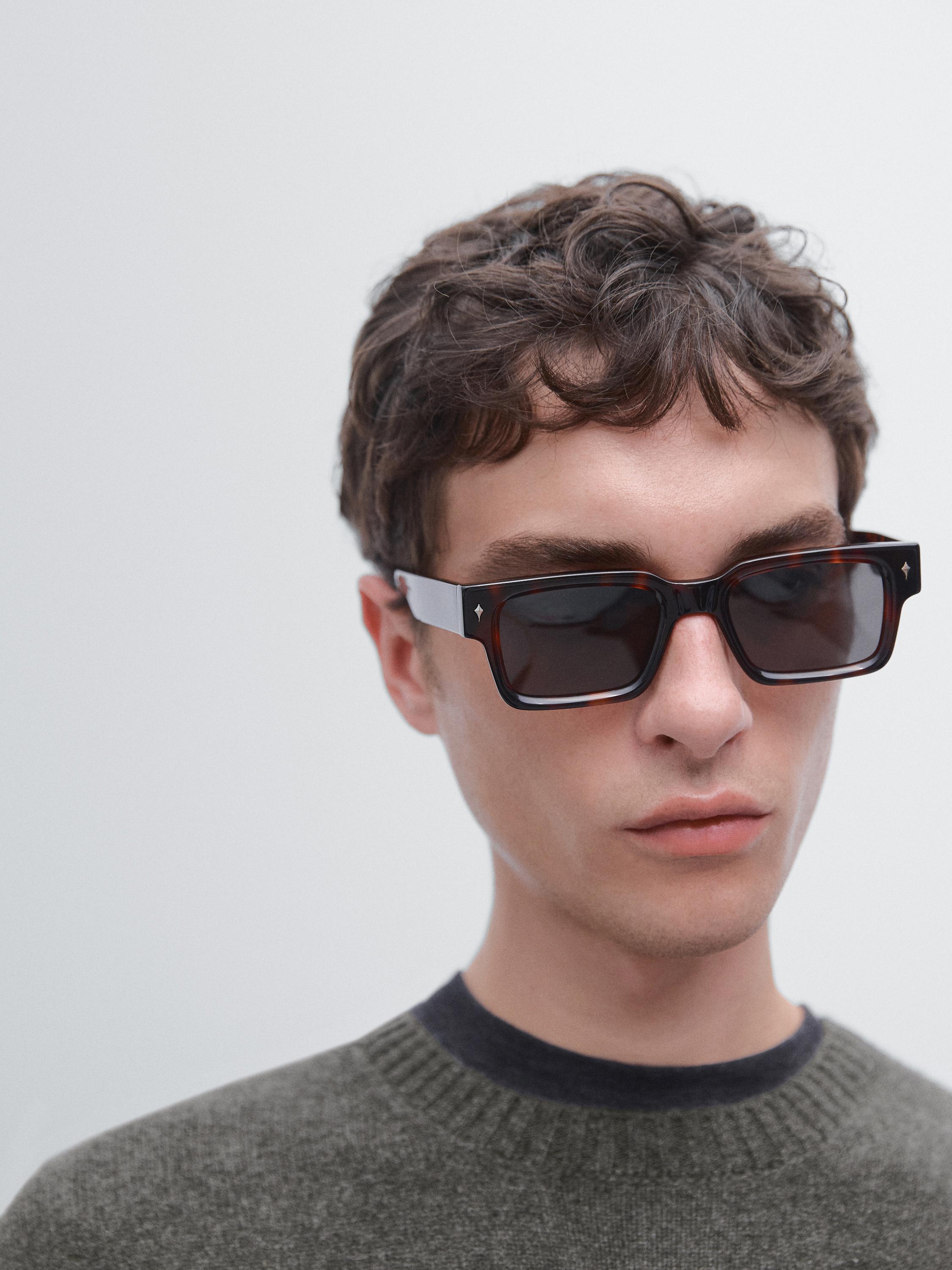 100% cashmere knit sweater